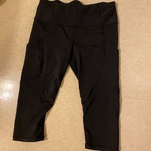 Lululemon capri pants